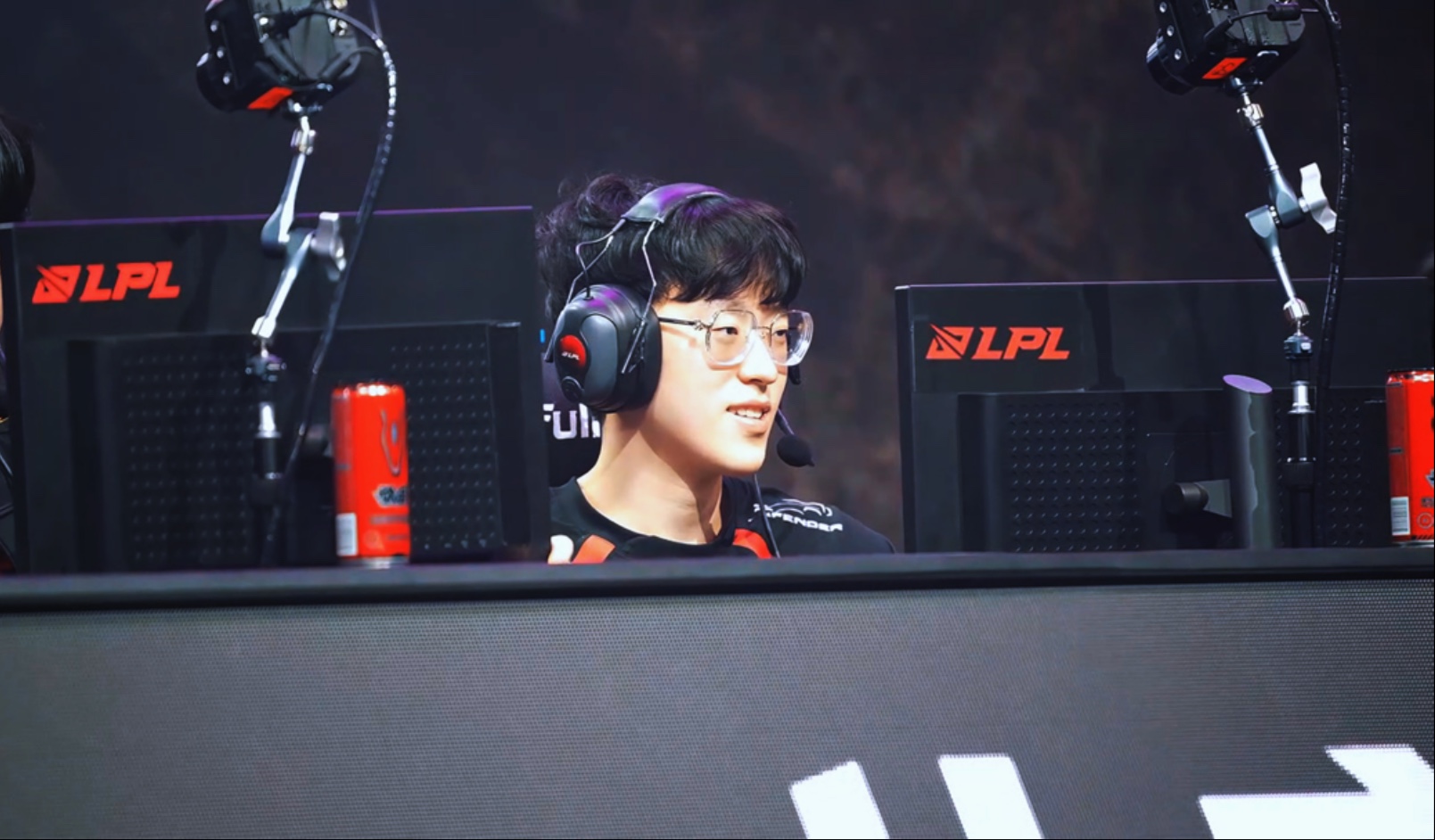 开云手机入口-Scout遭遇二十持续失利，西班牙队教练压力巨大！-开云手机入口